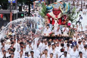 Hakata Gion Yamakasa-Japanese Festivals